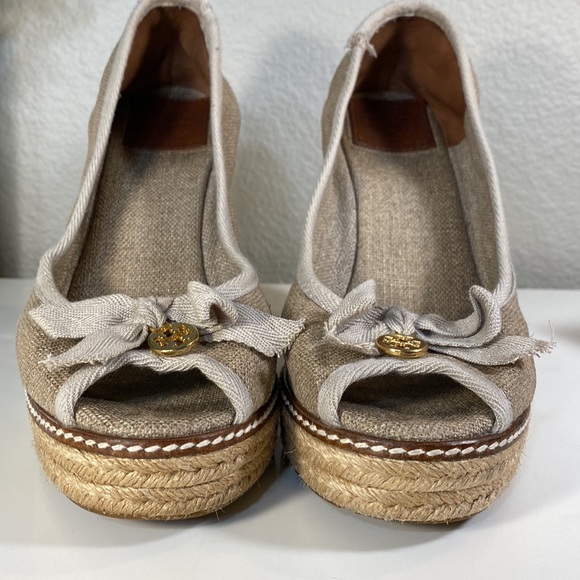 Tory Burch Jackie Peep Toe Espadrille Wedge Tan Gold Metallic Size 8 - Picture 5 of 16